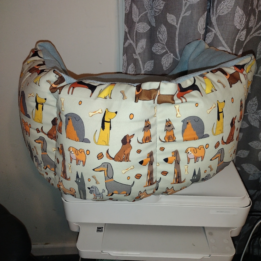 Plush Light Blue Dog Bed with Cartoon Dogs Pattern - Picture 4 of 5